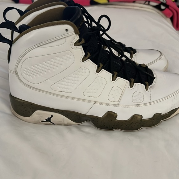 Air Jordan 9 Retro Statue in good condition in size 11.5 mens no box - Picture 4 of 7